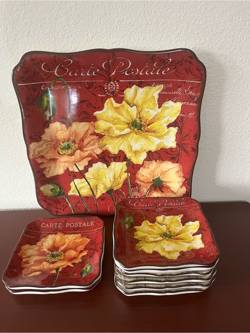 Certified international set 8 desert plates 
Dimention 6” and 1 large plate